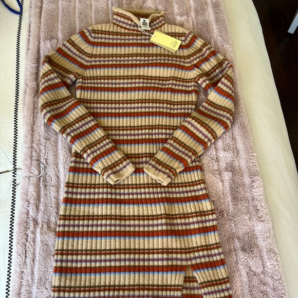 Wilfred Free Station Hush Knit Dress Size M - Picture 3 of 6